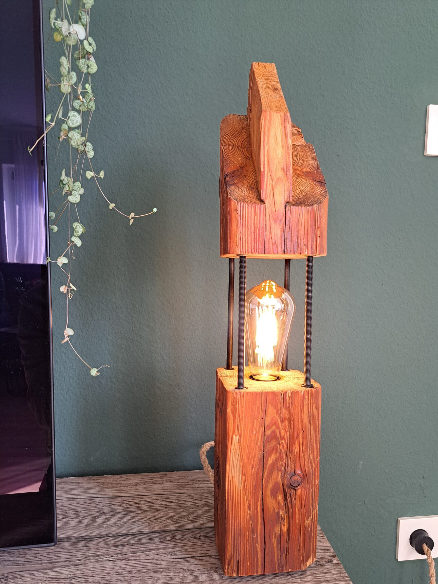 Altholz-Balken „Streben-Lampe“ #Exemplar_B